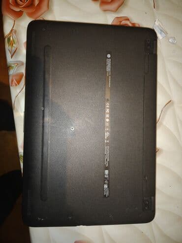 notebook satiram: HP noutbuk Xüsusiyyətlər: - Ekran: təxminən 15.6" - Klaviatura: tam — 5