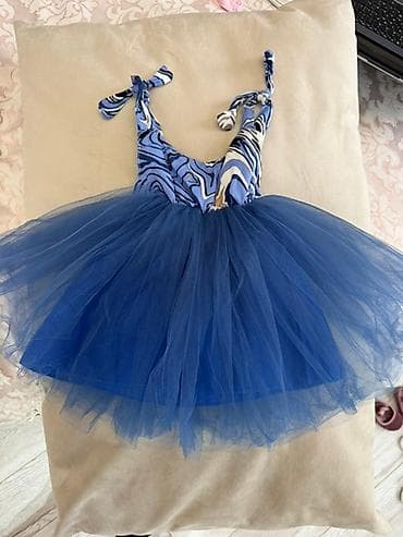 usaq metbexi: Mavi rəngdə uşaq tütü donu. Yuxarı hissəsi mavi, ağ və qara rənglərdə — 1