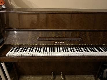 petrof: PETROF dik piano - Brend/model: PETROF upright - Korpus: yüksək — 2