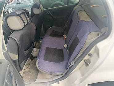Volkswagen Polo: 1.4 l | 2001 il Sedan — 5