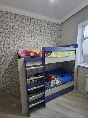 Для девочки и мальчика, Б/у, Кровать, С матрасом, С выдвижными ящиками, Ламинат — 3