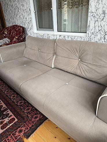 divan parcalari: Bej rəngli 3 nəfərlik divan - Rəng: Açıq bej/boz tonları, ağ kontur — 4
