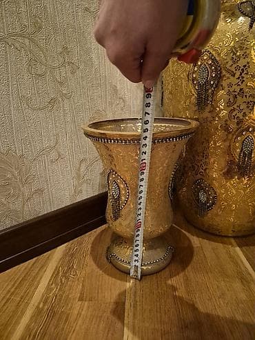 Ev saatları: Vaza dəsti — 10