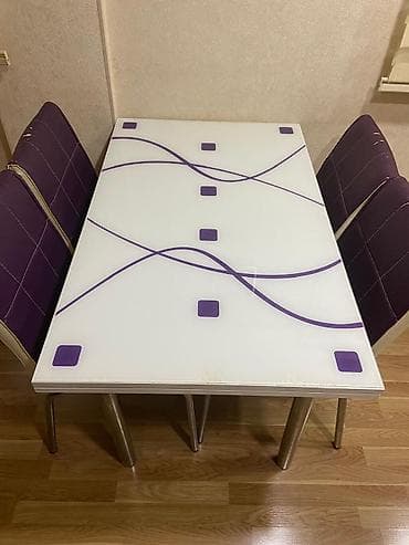 mermer masa: Xanim🥰⁶⁶⁹⁹ QİYMƏTİ-140 AZN. Mətbəx otağı üçün şüşəli masa və 4 ədəd — 1