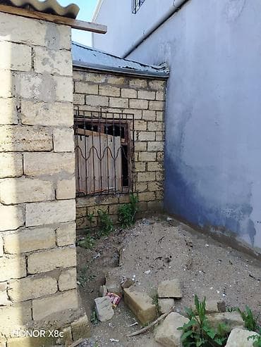 bina.az neftciler: Kiçik daş tikili – həyətdə köməkçi otaq/ambar ƏLAQƏ :0558003131 Kredit — 2