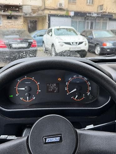 qara niva sekilleri: LADA Niva 3 qapılı SUV - Kuzov: 3 qapılı, qara rəng, arxa şüşə — 10