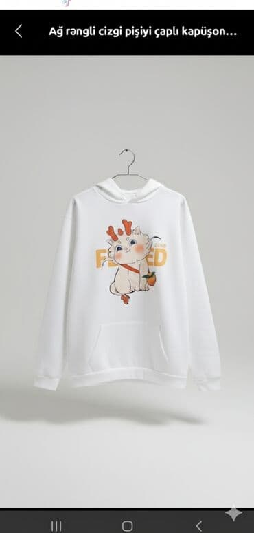 Ağ rəngli kapüşonlu sweatshirt - Ön hissədə şirin cizgi pişiyi