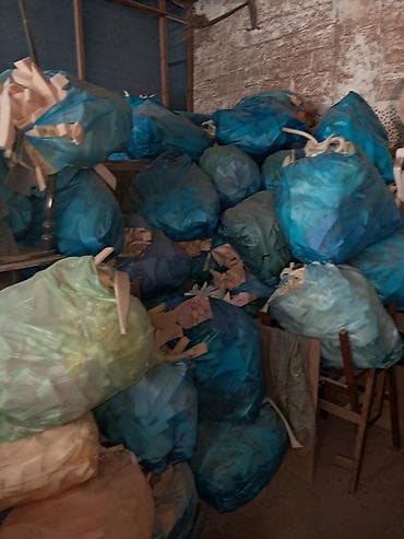 Mebel istehsalı üçün süngər qırpıntıları və süngər tullantıları - at lalafo.az Mebel istehsalı üçün süngər qırpıntıları və süngər tullantıları -