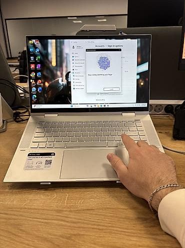 Planşetlər: HP Envy, 15.6 ", Intel Core i7, 512 GB — 2