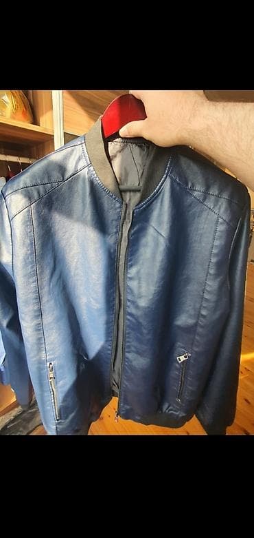 prada kurtka: Ölçüsü 52. Sifarişlə gəlib. Ölçüsü böyük olduğu üçün satılır. Tam — 3