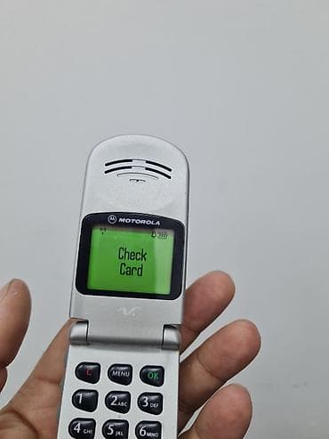motorola w213: Motorola rəng - Gümüşü, Düyməli — 2