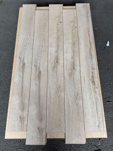 Salam laminatlarimiz 31 32 33 klass olmagala hər rəg secimi var 250 yə — 27