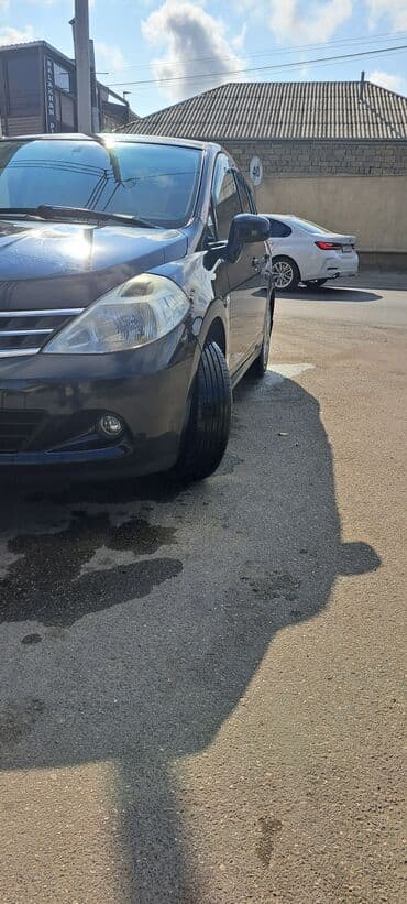 faizsiz kreditlə maşın: Nissan Tiida avtomobili hər gün rahat istifadə üçün nəzərdə tutulmuş — 7