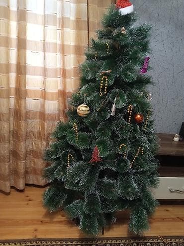 Pastel dəstləri: Süni Yeni il şam ağacı – Hündürlük : 150sm - Sıx, çoxqatlı budaqlar — 1