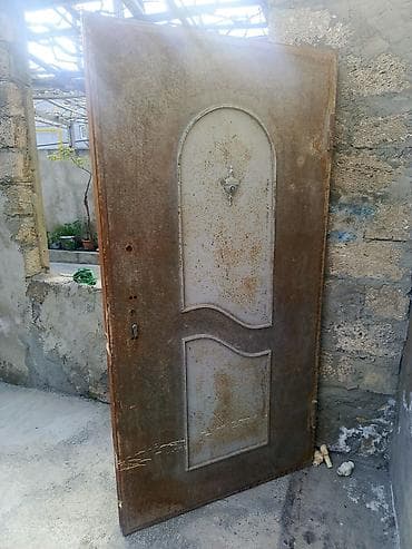 bayraq sekili: Dəmir qapı Eni 1 uzunluğu 1.95 dir - Material: qalın metal/dəmir — 2