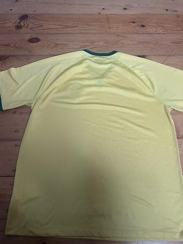 gün eynəyi: Məhsul: Nike Braziliya milli komandasının orijinal futbol köynəyi — 2