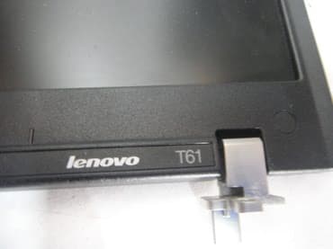 notebook ehtiyat hisseleri: Lenovo Think Pad T60 ve T61 ekrani — 2