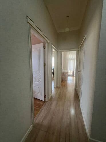 sumqayıtda 2 otaqlı mənzillər: Sumqayıt,Bulvar ərazisində,10 mərtəbəli binanın,9-cu mərtəbəsində,2 — 9