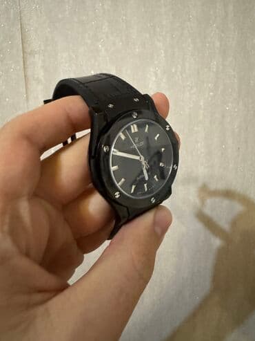 yuxuda sırğa görmək: Yeni, Qol saatı, Hublot, rəng - Qara — 2