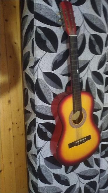 classi: Klassik akustik gitara - Korpus: klassik forma, günbatımı (sunburst) — 1