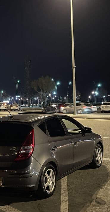 bentley комплект зимних шин: R15 disk teker İdeal Veziyyetdedir. Diskin çatı svarkası yoxdu — 2