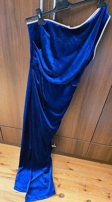 beden kremi: Məhsul: Axşam/libas – məxmər, tünd kral mavisi Təsvir: - Material — 2