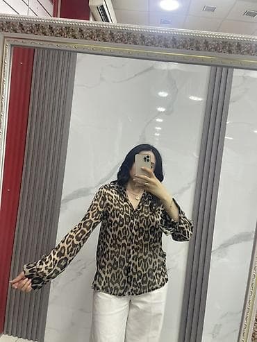 Leopard naxışlı qadın köynəyi - Model: klassik yaxalıqlı, düyməli — 5