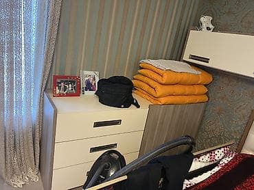 Yataq otağı üçün mebel dəsti - Komod: 4 çekmecəli, krem rəngli ön