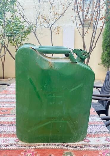 Metal benzin/yanacaq kanistri - Material: qalınmetall, möhkəm lalafo.az -da Metal benzin/yanacaq kanistri - Material: qalınmetall, möhkəm