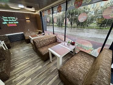 masa kafe: Skameykalar ilə, Düz masa, Digər adam sayı — 6