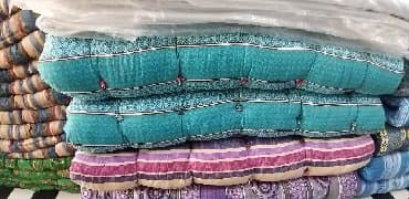 Taxt döşəkləri yun, sintifon, pambıq. Hərcür yorgan döşək yastıq və