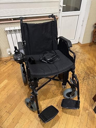 ayaq ucun: Elektrik təkərli əlil arabası Sürət: 6 km/saat Hərəkət məsafəsi: 25 — 2