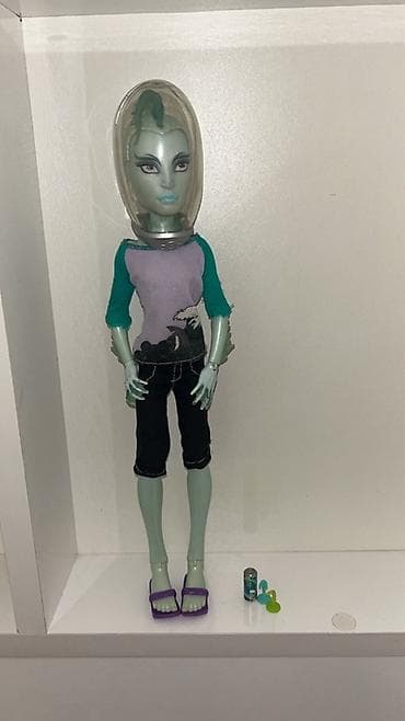 kubik oyuncaq: Monster high Gil Webber — 1