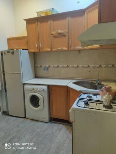 2 комнатные квартиры в хырдалане: Sumqayitda 2 ci məhəllədə 4 mertebeli binanın 2-ci mərtəbəsində — 10