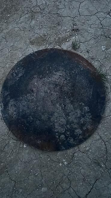 kohne qazan: Dəyirman daşı – metal disk - Material: qalın metal (dözümlü — 2