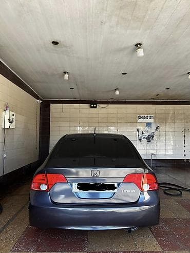 teker 20: Honda Civic: 1.3 l | 2007 il Sedan — 2