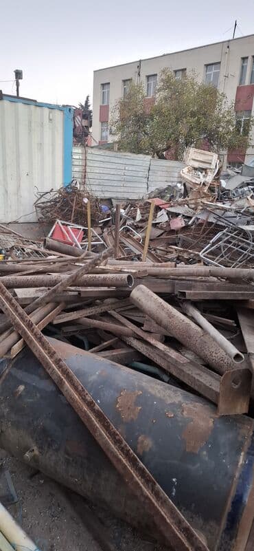 evlere su catdirilma: Metall tullantılarının daşınması və yığımı xidməti unvanan gotruy - — 1