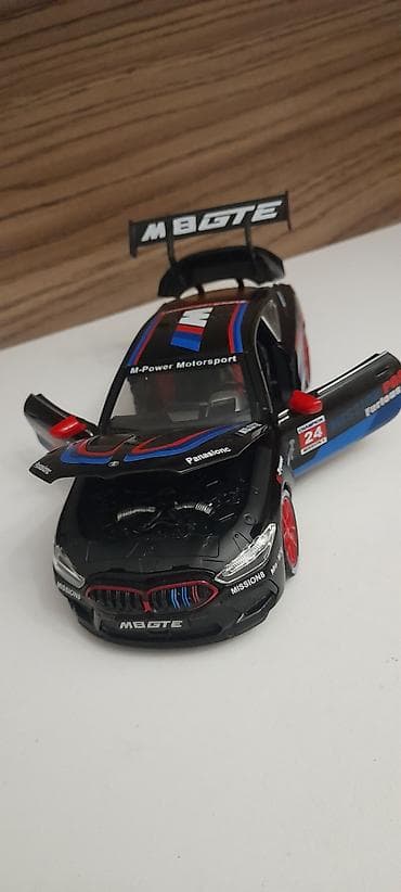 bugatti veyron qiymeti: Oyuncaq Bmw 1/24 Ölçülü modellər Hamısı Birinin qiymeti 16 manatdı — 6