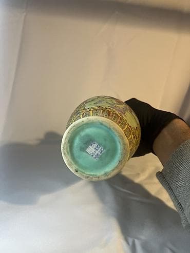 Vazalar: Bir vaza, Farfor — 2