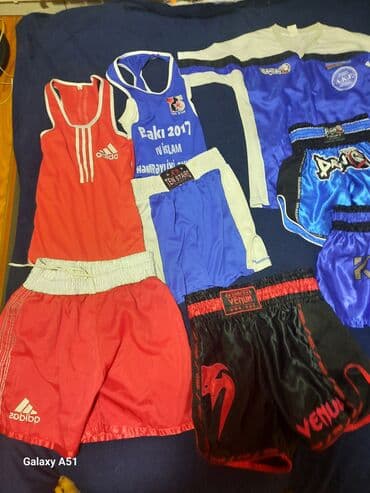 детские шорты для роллеров: Мужской спортивный костюм, Adidas, цвет - Красный — 1