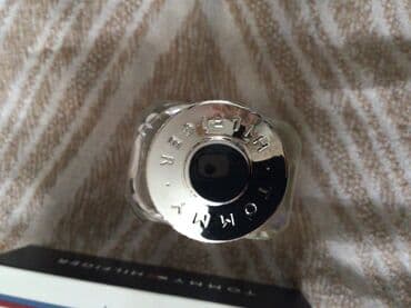 kişi ətiri narkotik: Tommy Hilfiger-dən olan bu 100 ml-lik ətir zərif və təravətli ətirlə — 4