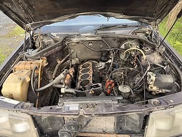 volkswagen tiguan ii: Mercedes-Benz 190 (W201) sedan - Kuzov: 4 qapılı sedan, qara rəngdə — 10