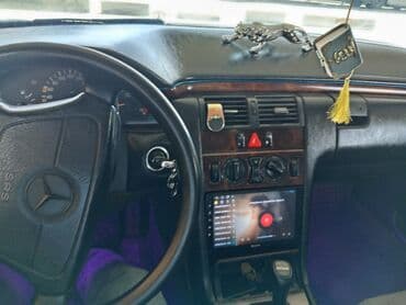 запчасти на авто: Mercedes-Benz 240: 2.4 л | 1998 г. Седан — 3