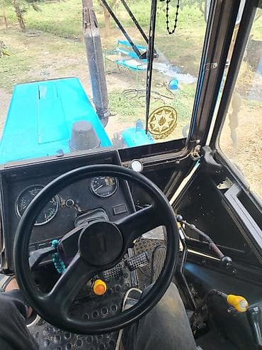 avto aksesuarlari: Belarus 892 traktor - Güclü 4x4 universal kənd təsərrüfatı traktoru - — 3