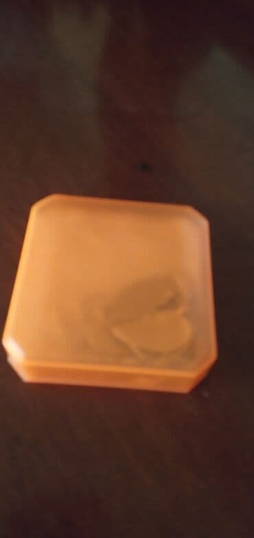 Qeyri-adi görünüşlü bijuteriya.Xaricdən alınıb.Təzədi. Heç taxılmayıb