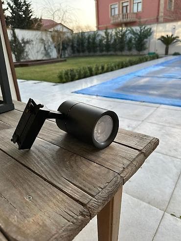 Qara rəngli LED trek proyektor lampa 15 dene var