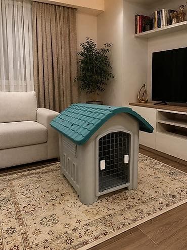 Plastik it evi/daşıma qəfəsi - Material: möhkəm, qalın plastik