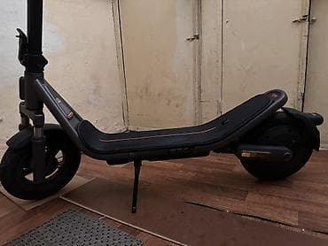 electro gitara: Elektrikli skuter – Xiaomi/Ninebot üslubunda şəhər üçün rahat model — 3