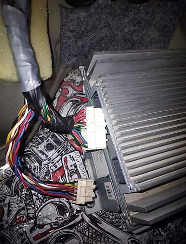 Avtomobil üçün səs gücləndirici (amplifier) bloku - OEM tipli