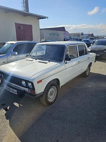 VAZ 2107, ağ rəng, sedan kuzov. Texniki xüsusiyyətlər və təchizat: -